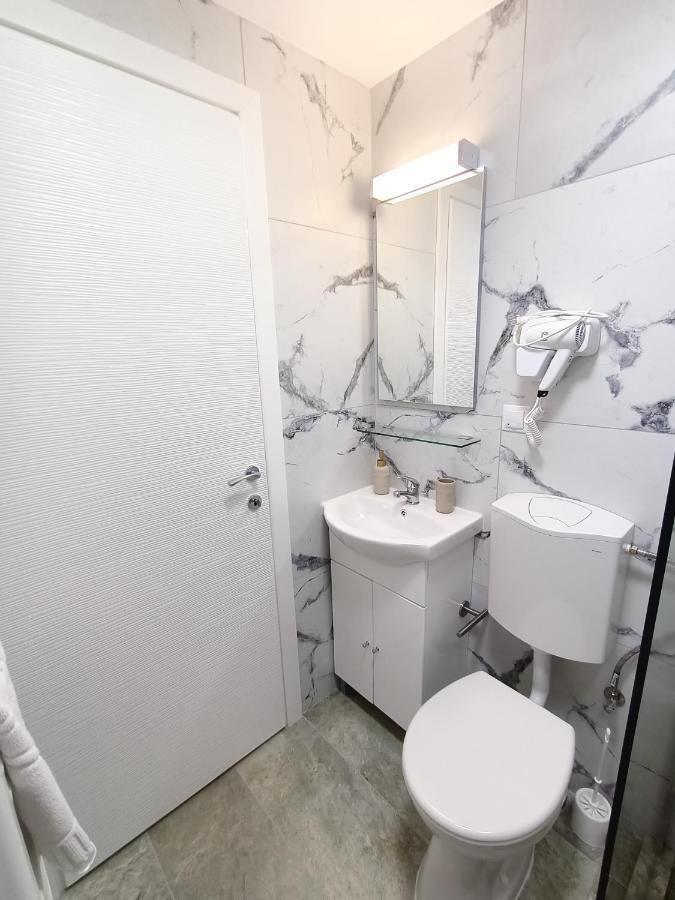 Casa Tiky Hotell Timişoara Eksteriør bilde
