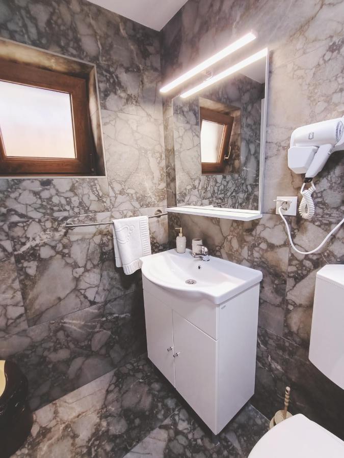 Casa Tiky Hotell Timişoara Eksteriør bilde