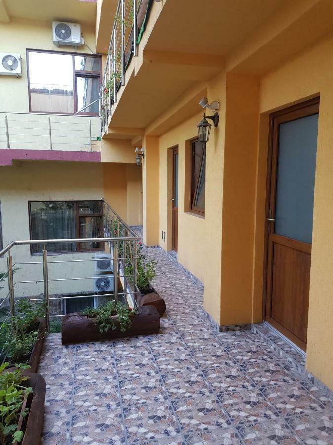 Casa Tiky Hotell Timişoara Eksteriør bilde