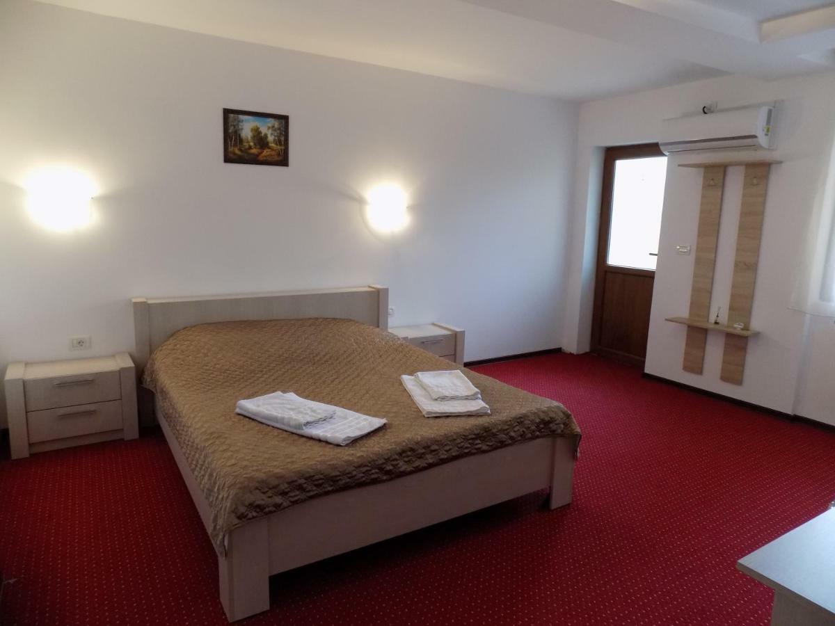 Casa Tiky Hotell Timişoara Eksteriør bilde